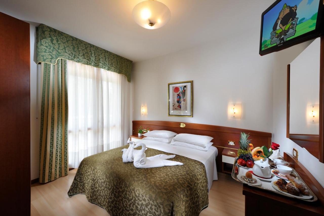 Economy Double or Twin Room,799700106:JPEG